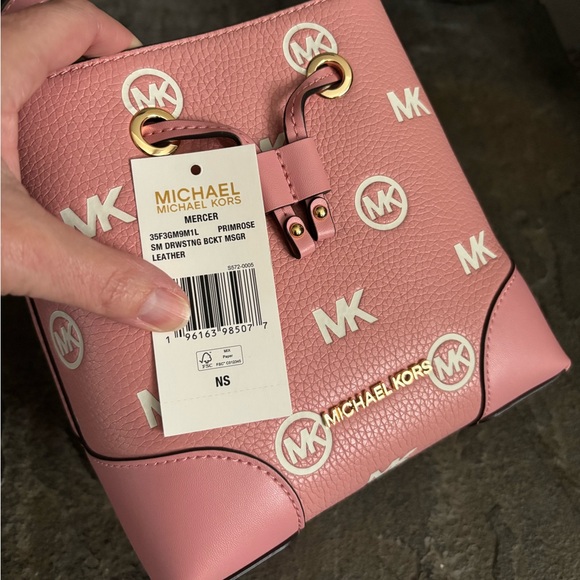 Michael Kors Mercer Small Logo Embossed Leather Bucket Bag - Picture 11 of 11